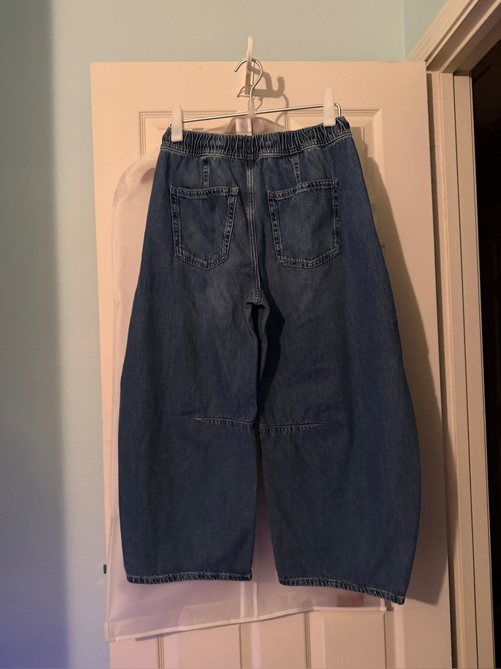 GAP Mid Rise UltraSoft Easy Horseshoe Jeans Medium Indigo Size SMALL PETITE - Picture 5 of 5